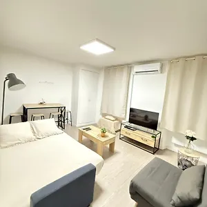Cocon Marseillais, Centre-ville, Vieux-port - Rue Paradis, Renove, Climatise, 2pers Appartement